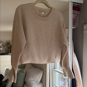 Women's Cream Sweater (stretchy)